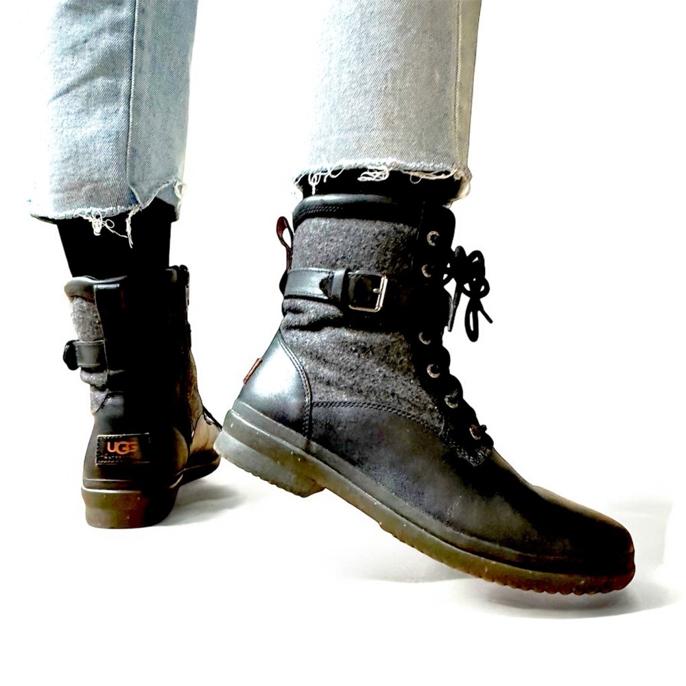 UGG Kesey Black and Gray Lace-Up Boots women’s 9.5 Vintage Combat Look